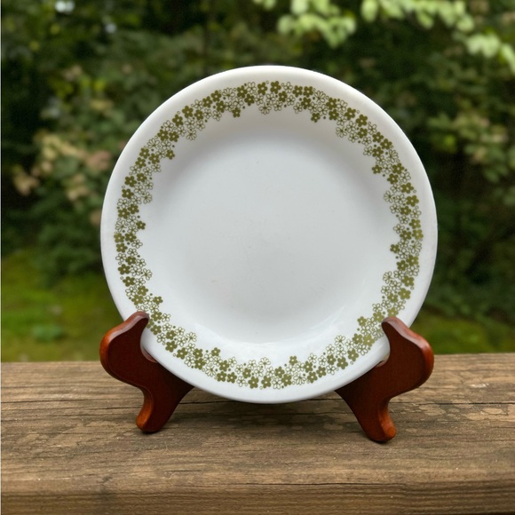 Corelle Crazy Daisy Spring Blossom upcycled broken China ladybug watch bracelet - Picture 5 of 5